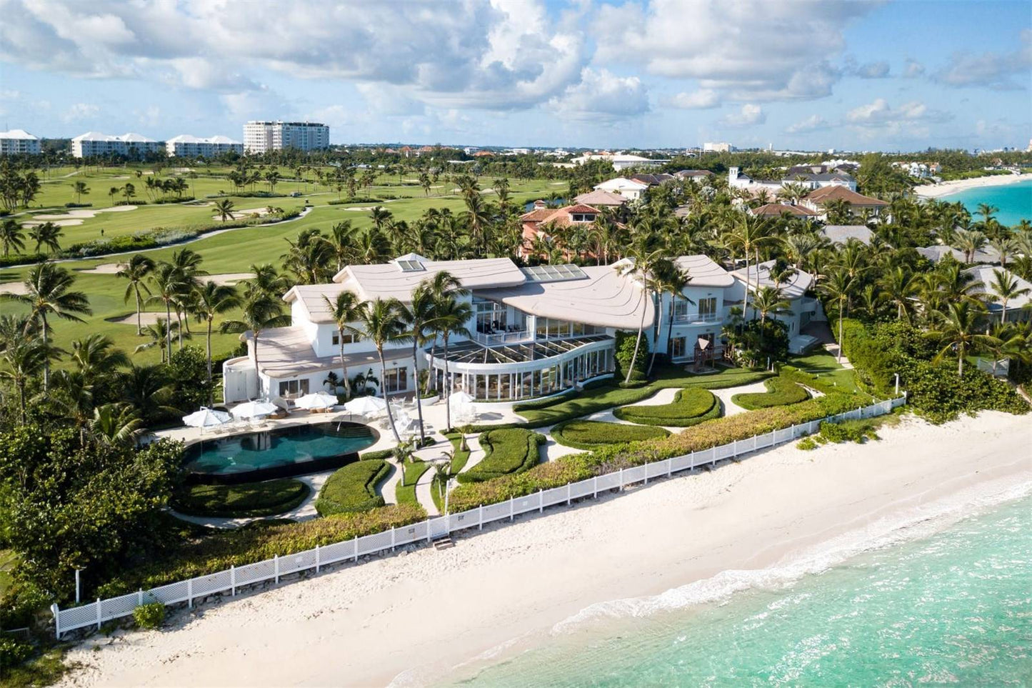 Hotel to Lyford Cay Golf Course
